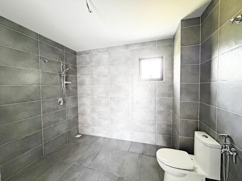 Bungalow House for Sale in Sierramas (Sungai Buloh) - Gaby Ng - Bathroom - PropertyGuru.com.my