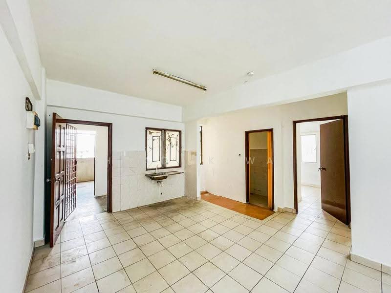 Pangsapuri untuk Dijual di Palm Garden Apartment - Ahmad Ikhwan Arif - Interior - PropertyGuru.com.my