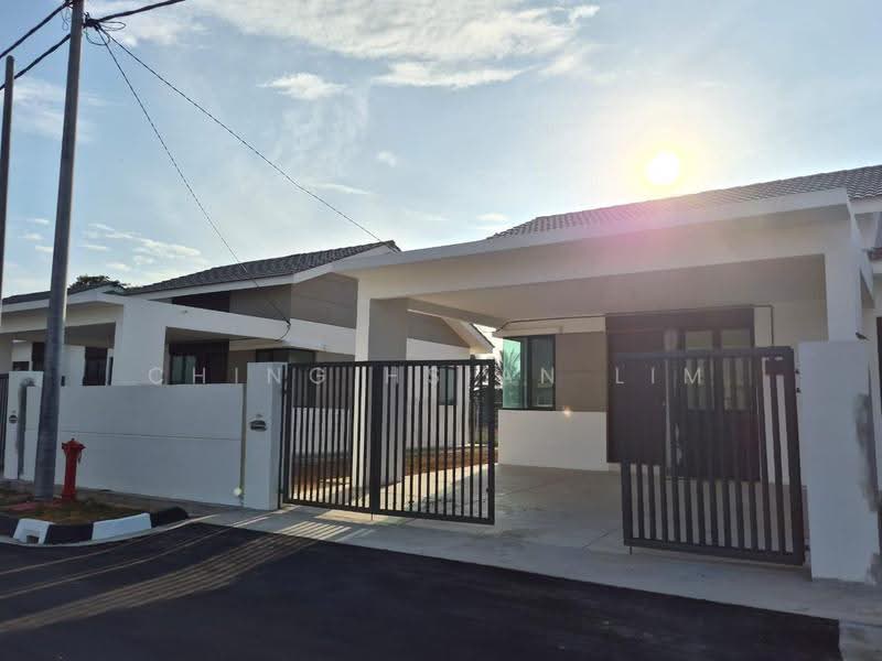 Rumah Berkembar untuk Dijual di Rumah Berkembar Setingkat di Bandar Baharu,Kedah (Bandar Baharu) - Ching Hsian Lim - Exterior - PropertyGuru.com.my