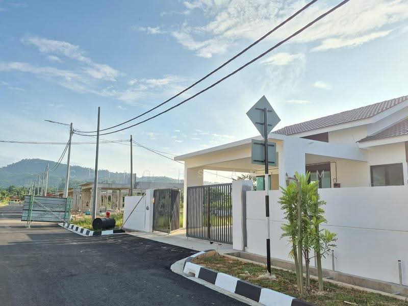 Rumah Berkembar untuk Dijual di Rumah Berkembar Setingkat di Bandar Baharu,Kedah (Bandar Baharu) - Ching Hsian Lim - Exterior - PropertyGuru.com.my