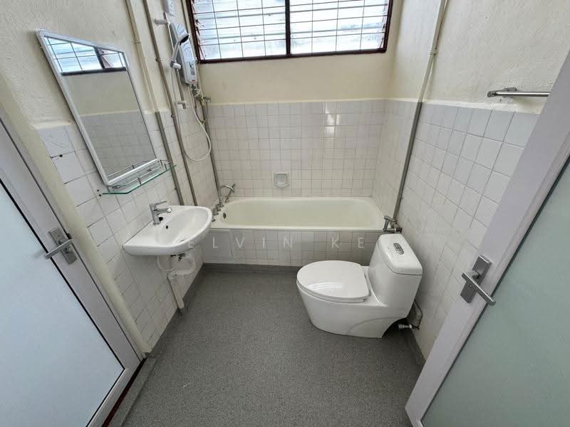 Bungalow House for Rent in Minden Heights (Gelugor) - KELVIN KEE - Bathroom - PropertyGuru.com.my