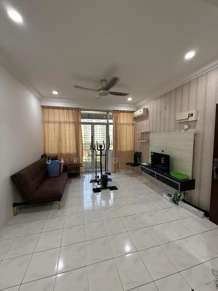 Apartment for Sale at Taman Jubilee Phase 5 - Harold Lee - Living Room - PropertyGuru.com.my