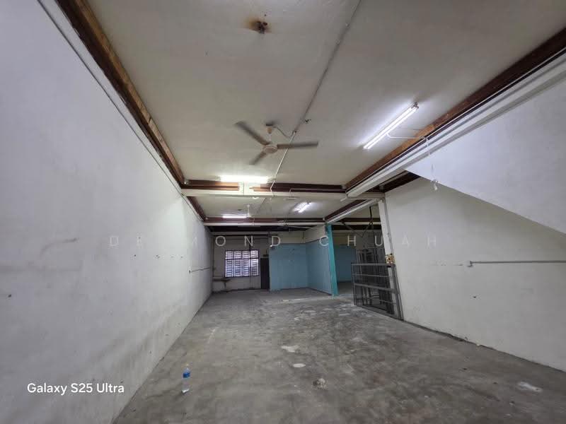 Shop for Rent in Simpang Ampat (Penang) - Desmond Chuah - Interior - PropertyGuru.com.my