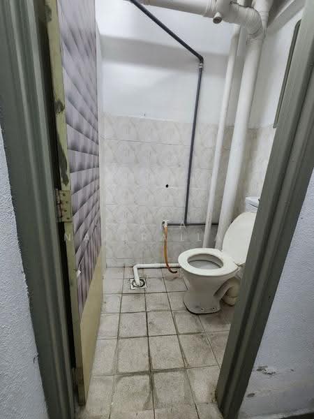 Apartment for Sale at Sri Penara - Nana Nazarallah - Bathroom - PropertyGuru.com.my