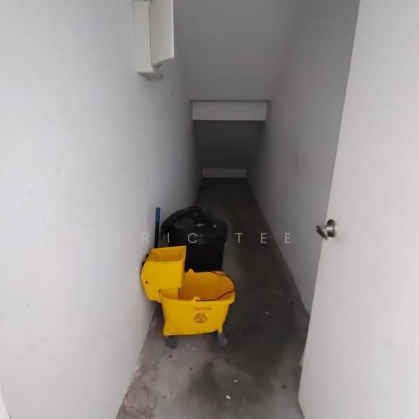 Shop / Office for Rent in Pasir Gudang (Johor) - Eric Tee - Corridor - PropertyGuru.com.my