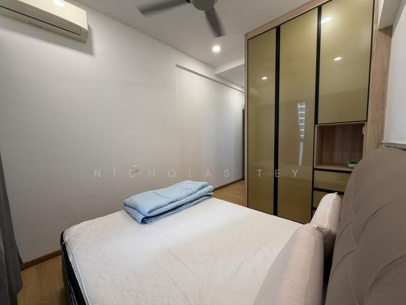 Condominium for Sale at Bay Point @ Country Garden Danga Bay - Nicholas Tey - Bedroom - PropertyGuru.com.my