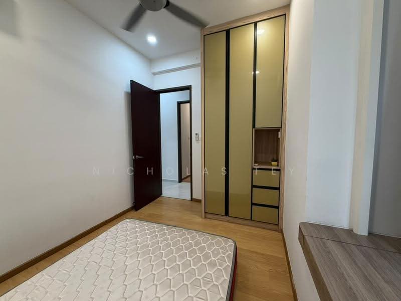 Condominium for Sale at Bay Point @ Country Garden Danga Bay - Nicholas Tey - Bedroom - PropertyGuru.com.my