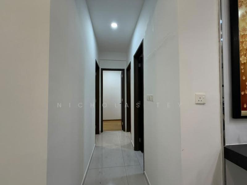 Condominium for Sale at Bay Point @ Country Garden Danga Bay - Nicholas Tey - Corridor - PropertyGuru.com.my