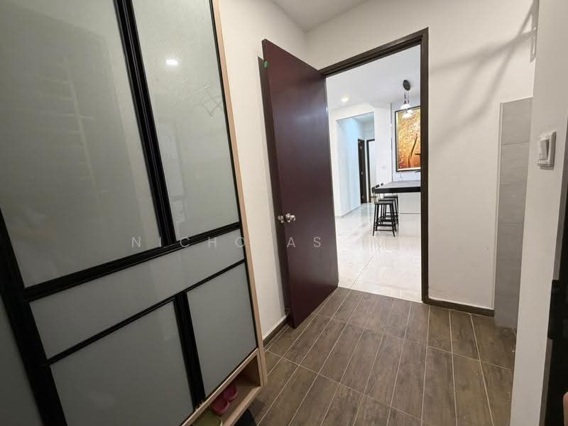 Condominium for Sale at Bay Point @ Country Garden Danga Bay - Nicholas Tey - Entrance - PropertyGuru.com.my
