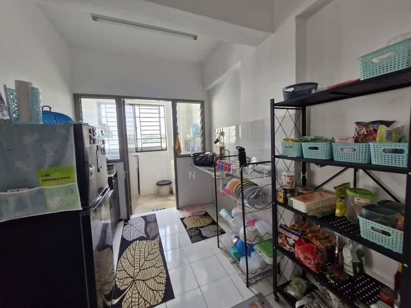 Apartment for Sale at Pangsapuri Pulai Mutiara - Jit Sin Cheah - Kitchen - PropertyGuru.com.my