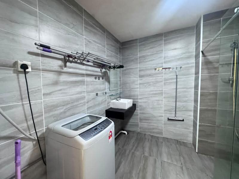 Service Residence for Rent at KSL Residence @ Daya - April Chin - Bathroom - PropertyGuru.com.my