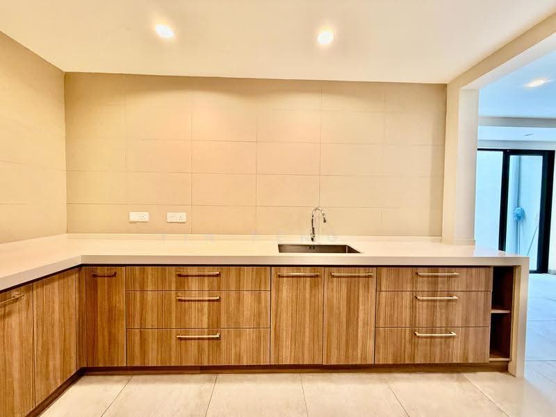 2.5-storey Terraced House for Sale in Taman Tun Dr Ismail (Kuala Lumpur) - Yin Peng . - Kitchen - PropertyGuru.com.my