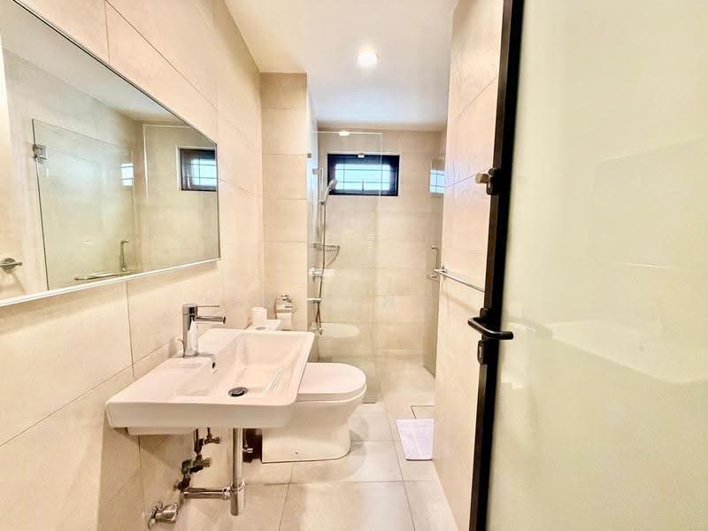 2.5-storey Terraced House for Sale in Taman Tun Dr Ismail (Kuala Lumpur) - Yin Peng . - Bathroom - PropertyGuru.com.my