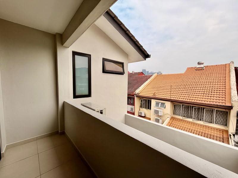 2.5-storey Terraced House for Sale in Taman Tun Dr Ismail (Kuala Lumpur) - Yin Peng . - Balcony - PropertyGuru.com.my