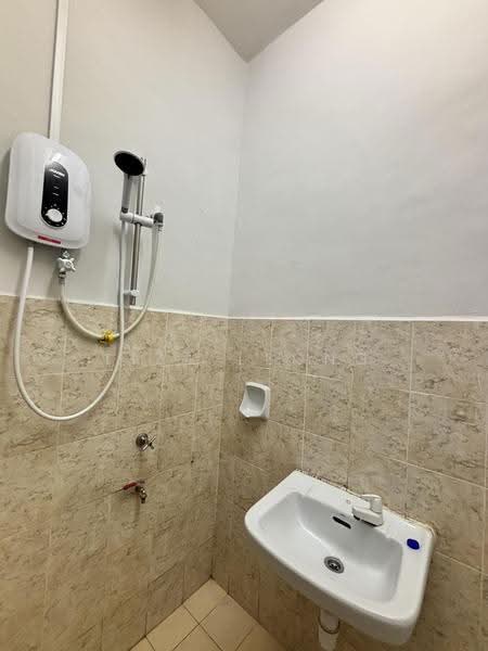 2-storey Terraced House for Rent in Taman Nusa Indah (Iskandar Puteri (Nusajaya)) - Liza Leong - Bathroom - PropertyGuru.com.my