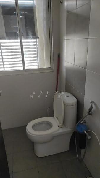 Service Residence for Sale at Avenue Crest - Azura Hariri - Bathroom - PropertyGuru.com.my