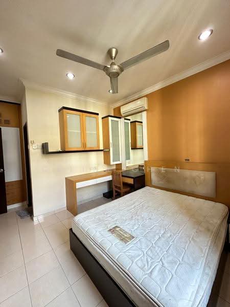 Pangsapuri untuk Dijual di Pangsapuri Bukit Beruang Bestari (University View) - Celine Chen - Bedroom - PropertyGuru.com.my
