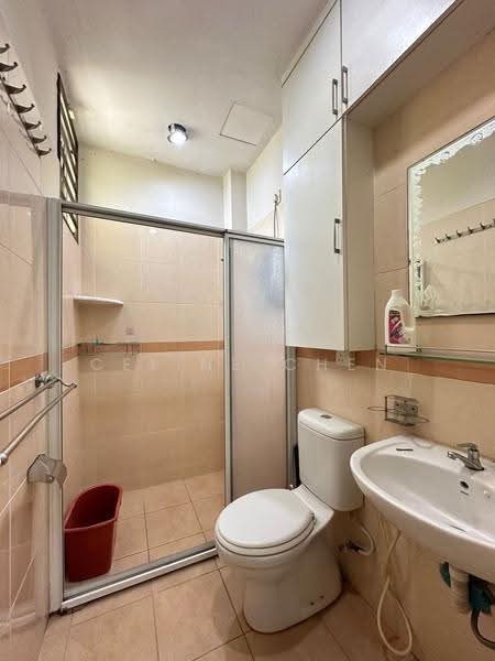 Pangsapuri untuk Dijual di Pangsapuri Bukit Beruang Bestari (University View) - Celine Chen - Bathroom - PropertyGuru.com.my