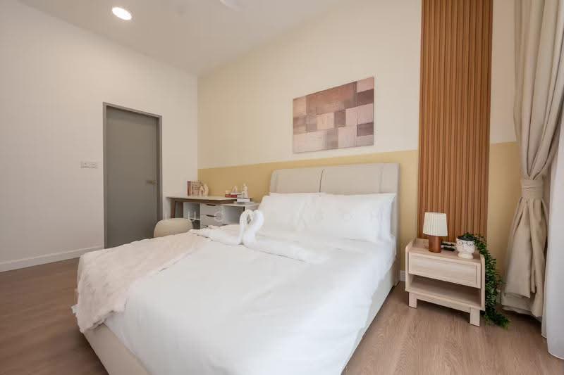 Kediaman Servis untuk Dijual di Mesahill - Lucus Goh - Bedroom - PropertyGuru.com.my