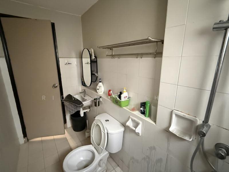 Kondominium untuk Dijual di Park Avenue - Ridwan Ibrahim - Bathroom - PropertyGuru.com.my