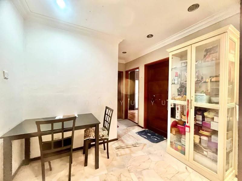 Pangsapuri untuk Dijual di Residensi Warnasari 3 - Sri Rohayu Yusof - Interior - PropertyGuru.com.my