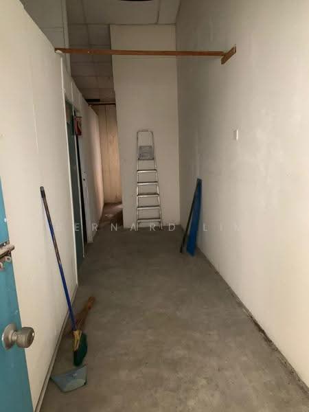 Shop for Sale in Taman Desa Permai (Muar) - Bernard Lim - Corridor - PropertyGuru.com.my