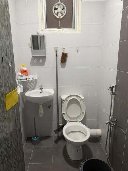 Apartment for Sale at The Rise Collection 2 - Harold Lee - Bathroom - PropertyGuru.com.my