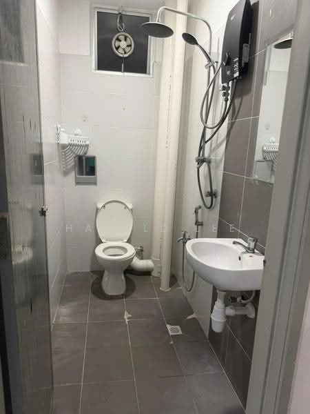 Apartment for Sale at The Rise Collection 2 - Harold Lee - Bathroom - PropertyGuru.com.my
