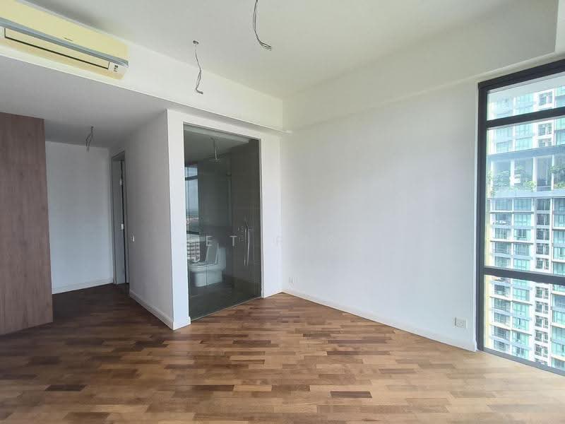 Kondominium untuk Dijual di Grand Medini - Jet Pang - Bathroom - PropertyGuru.com.my