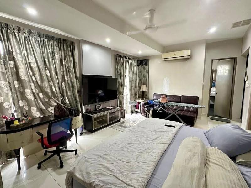 Semi-Detached House for Sale in D'Kayangan (Shah Alam) - Muin Mn - Bedroom - PropertyGuru.com.my