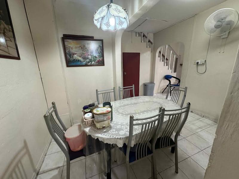 Cluster House for Sale in Shah Alam (Selangor) - Paul Lee - Dining Room - PropertyGuru.com.my