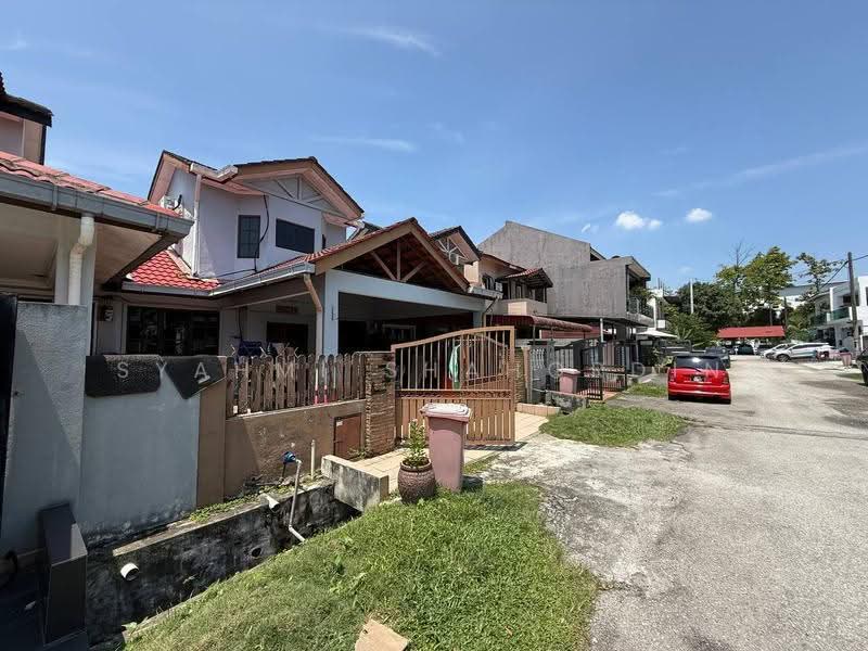 1.5-storey Terraced House for Sale in Seksyen 7 (Kota Damansara) - Syahmi Shahordin - Exterior - PropertyGuru.com.my