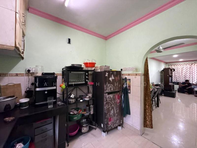1.5-storey Terraced House for Sale in Seksyen 7 (Kota Damansara) - Syahmi Shahordin - Kitchen - PropertyGuru.com.my