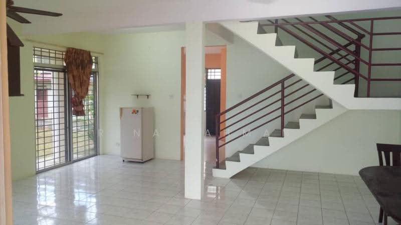 2-storey Terraced House for Sale in Taman Bukit Kepayang (Bukit Kepayang) - Rena Rahman - Living Room - PropertyGuru.com.my