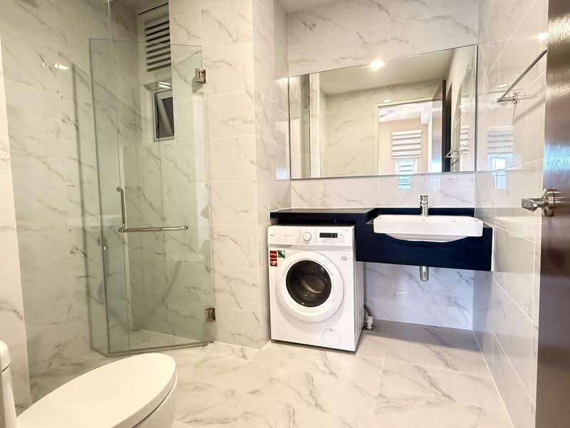 Service Residence for Rent at Met 1 Residences - CH Ng - Bathroom - PropertyGuru.com.my