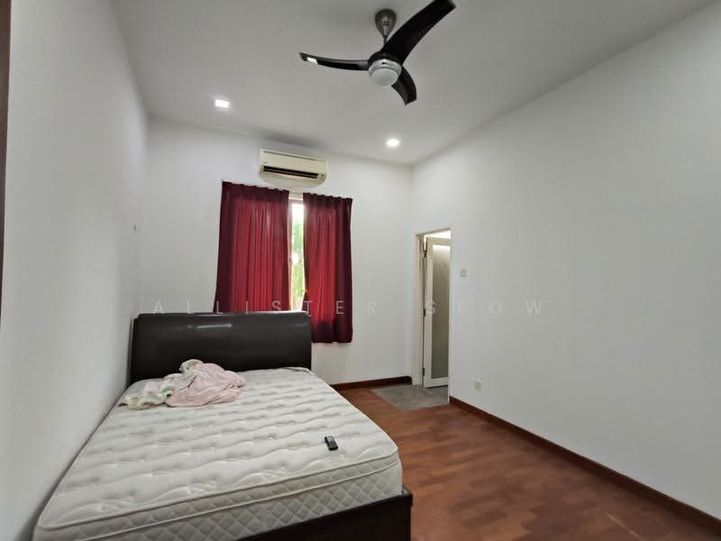 Semi-Detached House for Sale in Bandar Botanic (Klang) - Allister Seow - Bedroom - PropertyGuru.com.my
