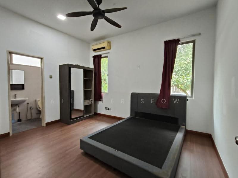 Semi-Detached House for Sale in Bandar Botanic (Klang) - Allister Seow - Bedroom - PropertyGuru.com.my