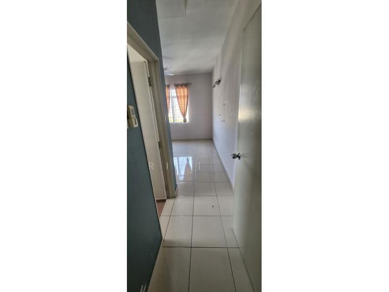 Kondominium untuk Disewa di Pearl Avenue - RIZ1 . - Corridor - PropertyGuru.com.my