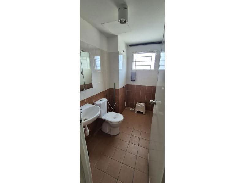 Kondominium untuk Disewa di Pearl Avenue - RIZ1 . - Bathroom - PropertyGuru.com.my