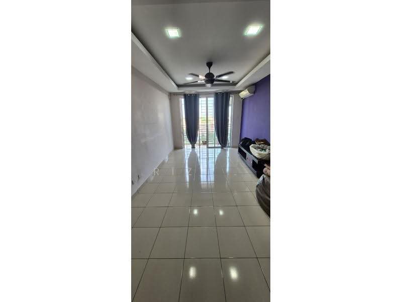 Kondominium untuk Disewa di Pearl Avenue - RIZ1 . - Living Room - PropertyGuru.com.my