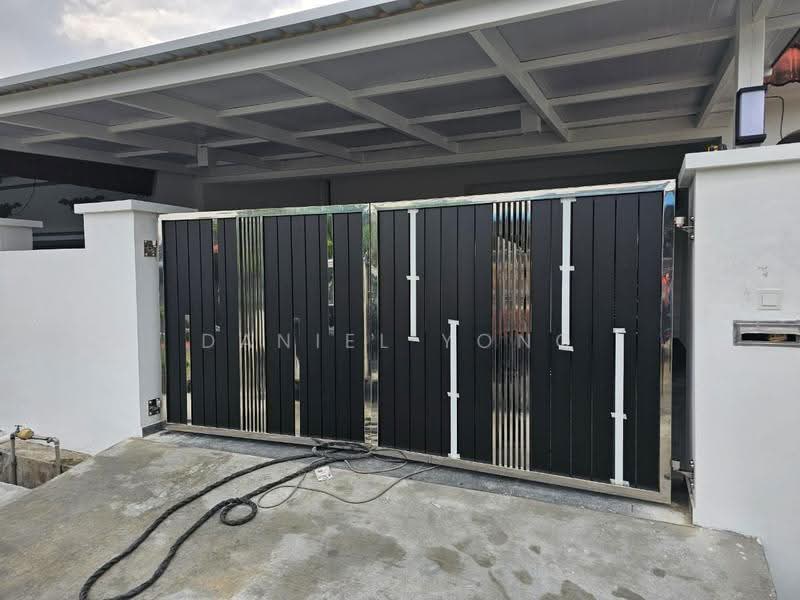 Rumah Teres 1-Tingkat untuk Dijual di Taman Ungku Tun Aminah (Skudai) - Daniel Yong - Exterior - PropertyGuru.com.my