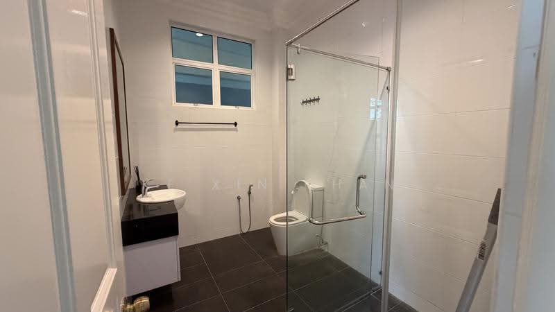 Bungalow House for Sale in Leisure Farm (Gelang Patah) - Ke Xin Chan - Bathroom - PropertyGuru.com.my