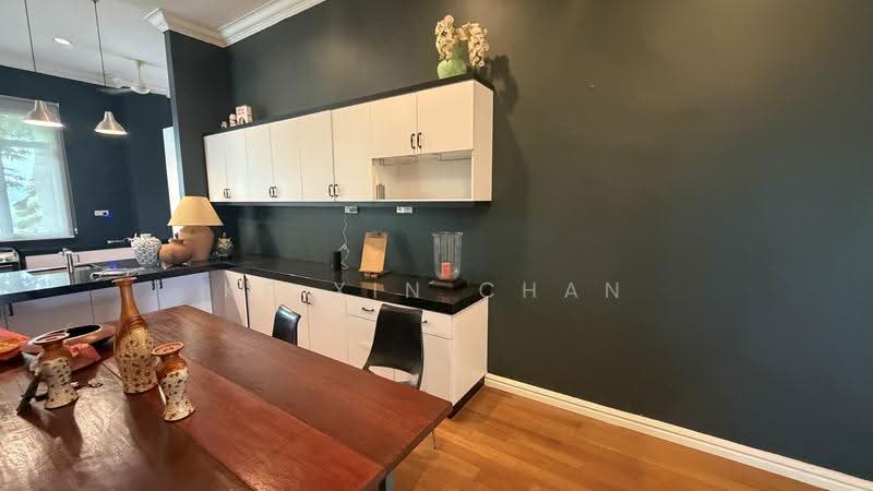 Bungalow House for Sale in Leisure Farm (Gelang Patah) - Ke Xin Chan - Kitchen - PropertyGuru.com.my