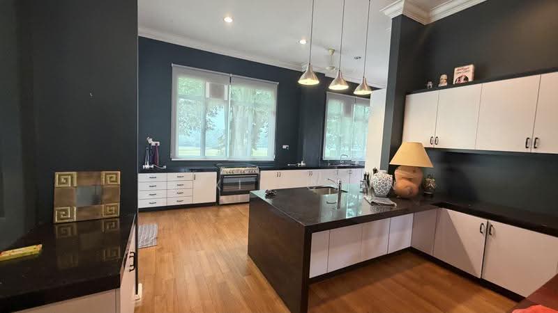 Bungalow House for Sale in Leisure Farm (Gelang Patah) - Ke Xin Chan - Kitchen - PropertyGuru.com.my
