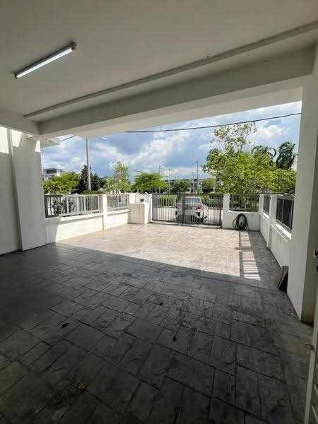 Rumah Teres 2-Tingkat untuk Dijual di Bandar Puncak Alam (Puncak Alam) - Diyana Norrzuan - Exterior - PropertyGuru.com.my