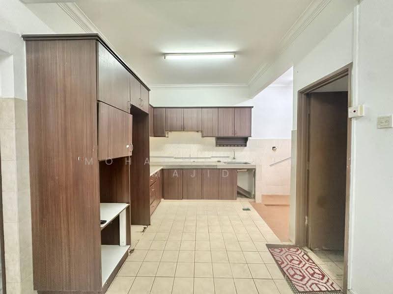 2-storey Terraced House for Sale in Usj 22 (Subang Jaya) - Mohammad Din Majid - Kitchen - PropertyGuru.com.my