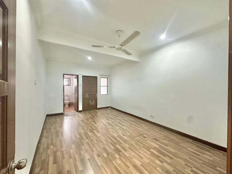 2-storey Terraced House for Sale in Usj 22 (Subang Jaya) - Mohammad Din Majid - Interior - PropertyGuru.com.my