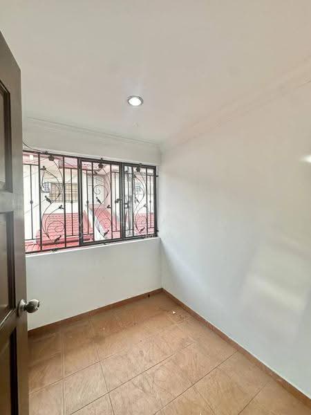 2-storey Terraced House for Sale in Usj 22 (Subang Jaya) - Mohammad Din Majid - Interior - PropertyGuru.com.my