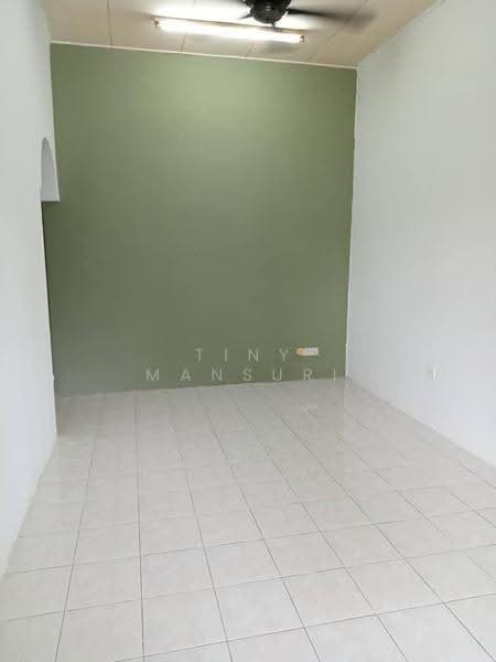 1-storey Terraced House for Sale in Taman Sri Saujana (Kota Tinggi) - Tiny Mansuri - PropertyGuru.com.my
