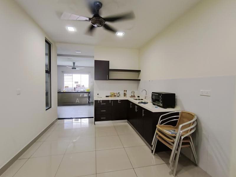 Rumah Teres 2-Tingkat untuk Disewa di Rawang (Selangor) - Annie Ng - Kitchen - PropertyGuru.com.my